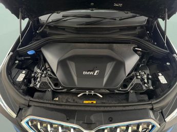 BMW iX1 30 66.5kWh xLine xDrive (11kW Charger) (313 ps) - REV CAM - SENS