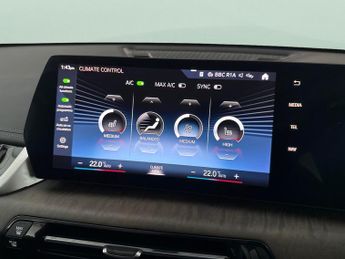 BMW iX1 30 66.5kWh xLine xDrive (11kW Charger) (313 ps) - REV CAM - SENS