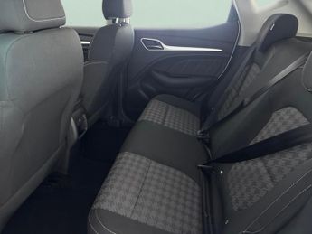 MG MG ZS 44.5kWh Excite (143 ps) - LANE DEPARTURE  - BLUETOOTH - DRIVING 