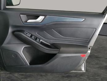 Ford Focus 1.0T EcoBoost MHEV Active DCT (155 ps) - ADAPT CRUISE - CARPLAY