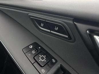 Kia Niro 64.8kWh 4 (201 bhp) HEATED WHEEL - PARK ASSIST - APPLE CARPLAY