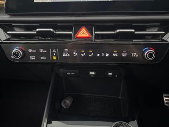 Kia Niro 64.8kWh 4 (201 bhp) HEATED WHEEL - PARK ASSIST - APPLE CARPLAY