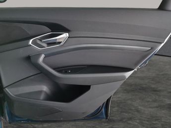 Audi e-tron 55 Technik quattro 95kWh (11kW Charger) (408 ps) - HEATED SEATS