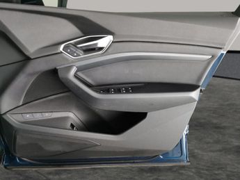Audi e-tron 55 Technik quattro 95kWh (11kW Charger) (408 ps) - HEATED SEATS