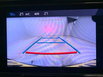 Peugeot 308 1.5 BlueHDi Allure Premium EAT (130 ps) - NAV - LANE DEPARTURE  