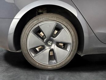 Tesla Model 3 (Dual Motor) Long Range 4WDE (346 ps) - PARK ASSIST - LED - REVE