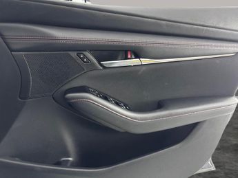 Mazda Mazda3 2.5 e-SKYACTIV-G MHEV Homura (140 ps) - REVERSE CAM - NAV - HEAT