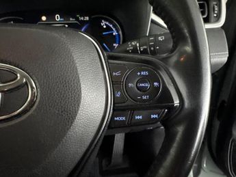 Toyota RAV4 2.5 VVT-h GPF Design CVT (218 ps) - LED - REVERSE CAM - NAV
