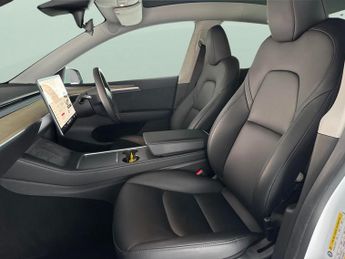 Tesla Model Y (Dual Motor) Long Range 4WDE (384 bhp) - HEATED STEERING - WIFI