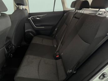 Toyota RAV4 2.5 VVT-h GPF Design CVT (218 ps) - LED - REVERSE CAM - NAV