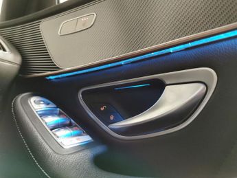 Mercedes-Benz EQC EQC 400 80kWh AMG Line 4MATIC (408 ps) - HEATED LEATHER - LANE D