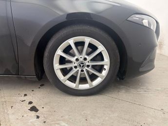 Mercedes-Benz A Class 1.5 A180d Sport (Executive) 7G-DCT (116 ps) - SELF PARK - REVERS