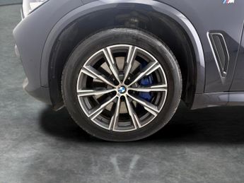 BMW X5 3.0 40i M Sport xDrive (340 ps) - LED - REVERSE CAM - HEATED SEA