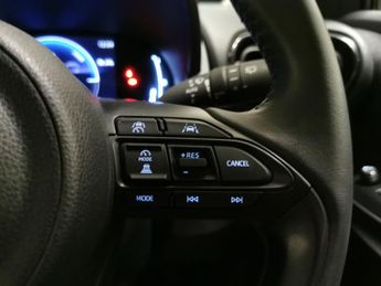 Toyota Yaris Cross 1.5 VVT-h Icon E-CVT (116 ps) - LANE TRACE ASSIST - BLUETOOTH