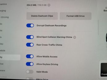 Tesla Model Y (Dual Motor) Long Range 4WDE (384 bhp) - KEYLESS ENTRY - LED - R
