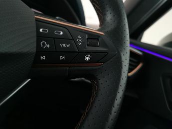 Cupra Formentor 1.4 eHybrid 12.8kWh V2 Plug-in DSG (204 ps) - KEYLESS ENTRY - PA