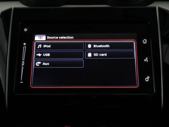 Suzuki Swift 1.2 Dualjet MHEV SZ-T CVT (83 ps) - LANE DEPARTURE  - BLUETOOTH