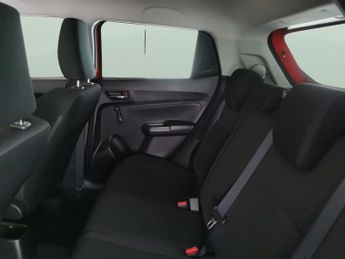 Suzuki Swift 1.2 Dualjet MHEV SZ-T CVT (83 ps) - LANE DEPARTURE  - BLUETOOTH