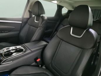 Hyundai Tucson 1.6 T-GDi 13.8kWh Ultimate Plug-in 4WD (265 ps) - ACTIVE LANE AS