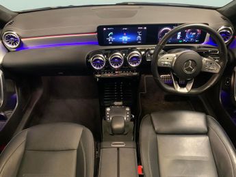 Mercedes-Benz CLA 1.3 CLA250e 15.6kWh AMG Line Night Edition (Premium Plus) Coupe 