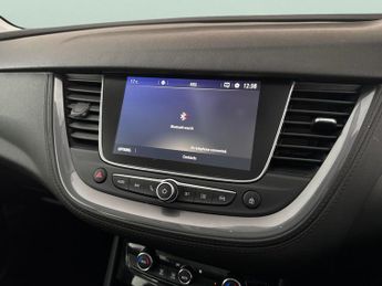 Vauxhall Grandland X 1.2 Turbo GPF Sport Nav (130 ps) - BLUETOOTH - CRUISE - CLIMATE 