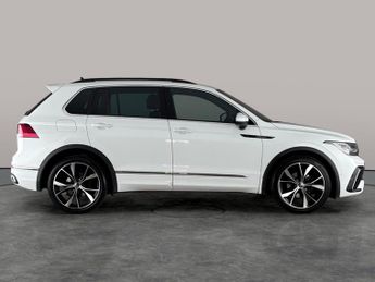 Volkswagen Tiguan 1.5 TSI R-Line DSG (150 ps) - CLIMATE CONTROL - SD CARD MEDIA IN