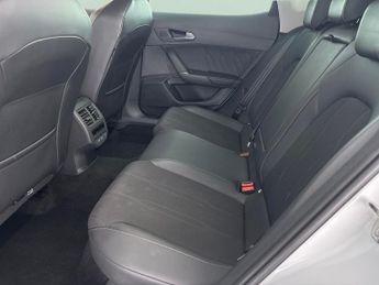 Cupra Formentor 1.4 eHybrid 12.8kWh V1 Plug-in DSG (204 ps) - KEYLESS ENTRY - LE