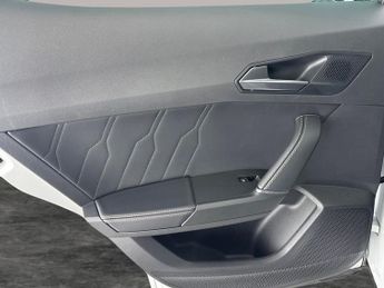 Cupra Formentor 1.4 eHybrid 12.8kWh V1 Plug-in DSG (204 ps) - KEYLESS ENTRY - LE