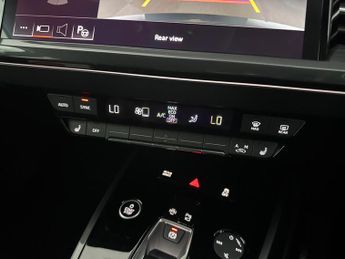 Audi Q4 E-tron 125kW 35 55kWh S Line [C+S] - LANE DEPARTURE  - BLUETOOTH - CRUI