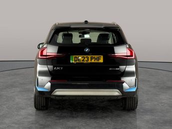 BMW iX1 30 66.5kWh xLine xDrive (11kW Charger) (313 ps) - REV CAM - SENS