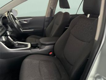 Toyota RAV4 2.5 VVT-h GPF Design CVT (218 ps) - LED - REVERSE CAM - NAV