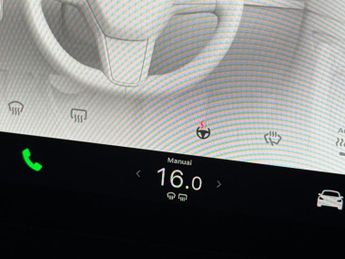 Tesla Model Y (Dual Motor) Long Range 4WDE (384 bhp) - HEATED STEERING - WIFI