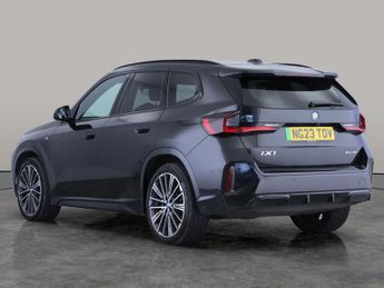 BMW iX1 30 66.5kWh M Sport xDrive (11kW Charger) (313 ps) - M SPORT PRO 