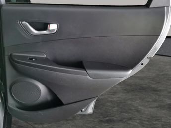 Hyundai Kona 64kWh Premium (10.5kW Charger) (204 ps) - UPGRADED SOUND - KEYLE