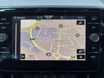 Volkswagen Passat 2.0 TDI EVO SE Nav DSG (150 ps) - ACTIVE LANE ASSIST - LED - BLU