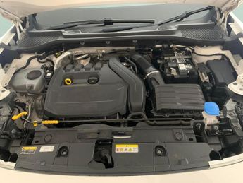 Cupra Formentor 1.5 TSI V1 DSG (150 ps) - LED - NAV - HEATED STEERING