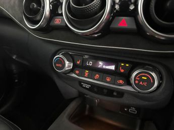 Nissan Juke 1.6 Tekna+ (143 ps) - INTELLIGENT LANE INTERVENTION - WIFI - LAN