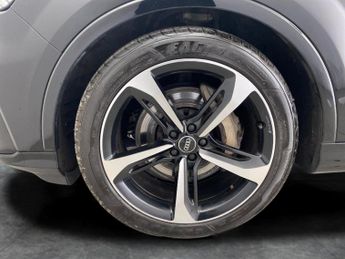 Audi Q7 3.0 TFSI V6 55 Black Edition Tiptronic quattro (340 ps) - REVERS