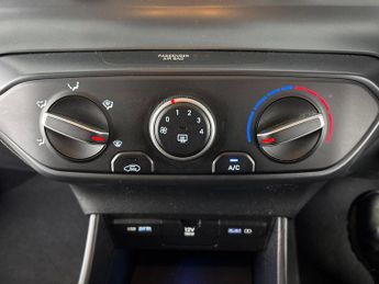 Hyundai Bayon 1.0 T-GDi MHEV SE Connect DCT (100 ps) - REVERSE CAM - BLUETOOTH