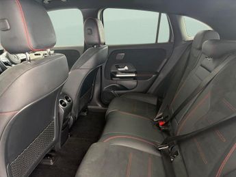 Mercedes-Benz EQA EQA 250+ 70.5kWh AMG Line (Premium) (190 ps) - LEATHER - KEYLESS