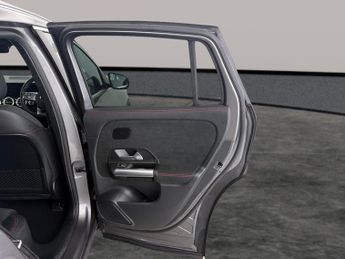 Mercedes-Benz EQA EQA 250+ 70.5kWh AMG Line (Premium) (190 ps) - LEATHER - KEYLESS