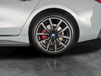 BMW i4 40 83.9kWh M Sport Gran Coupe eDrive (340 ps) - MODEL SPECIFIC D