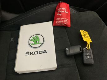 Skoda Karoq 1.5 TSI ACT SE L DSG (150 ps) - SMARTLINK - REVERSE CAM - NAV