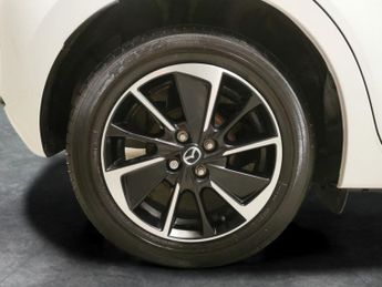 Mazda Mazda2 1.5 SKYACTIV-G Homura Aka (90 ps) - HEATED SEATS - NAV - LANE DE