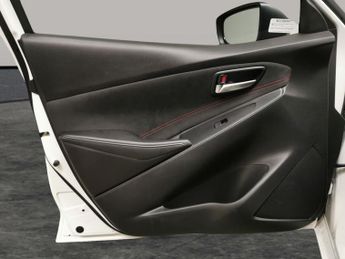Mazda Mazda2 1.5 SKYACTIV-G Homura Aka (90 ps) - HEATED SEATS - NAV - LANE DE