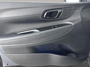 Hyundai Bayon 1.0 T-GDi MHEV SE Connect DCT (100 ps) - REVERSE CAM - BLUETOOTH