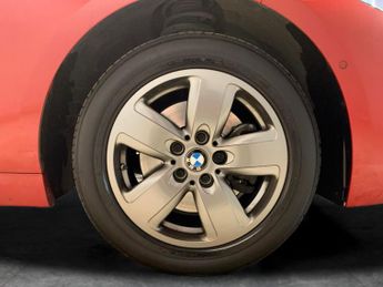 BMW 1 Series 1.5 118i SE (LCP) DCT (136 ps) - CARPLAY - ACTIVE LANE ASSIST - 
