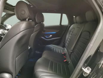 Mercedes-Benz EQC EQC 400 80kWh AMG Line (Premium Plus) 4MATIC (408 ps) - LED - NA