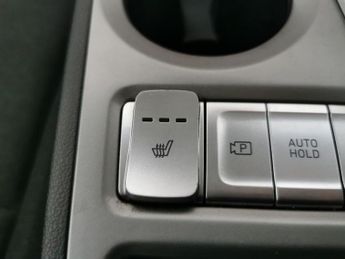Hyundai Kona 39kWh Premium (10.5kW Charger) (136 ps) - KEYLESS ENTRY - LED - 