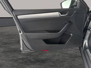 Skoda Superb 1.4 TSI iV 13kWh SE Technology Plug-in DSG (218 ps) - APPLE CARP